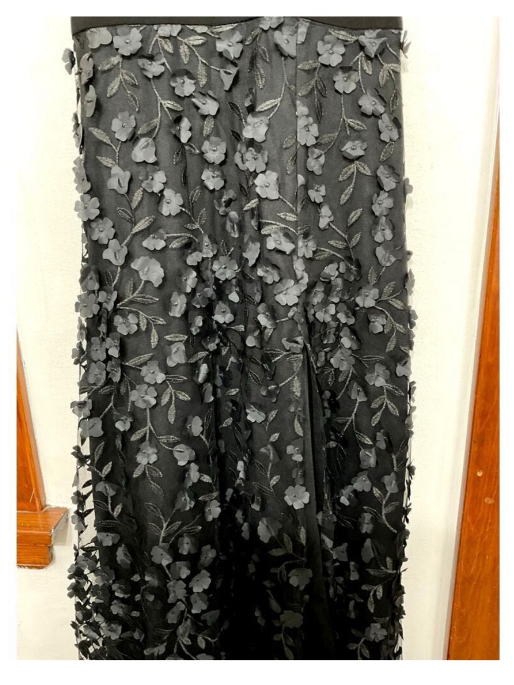 XSCAPE Sleeveless Floral Textured Maxi Gown Sz 12 Petite V-Neck Mesh Side Slit - Picture 3 of 7